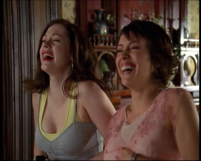 Charmed-Online-dot-net_623ItsABadBadBadBadWorldPart2-1055.jpg