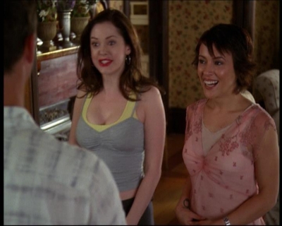 Charmed-Online-dot-net_623ItsABadBadBadBadWorldPart2-1073.jpg