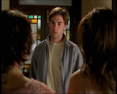 Charmed-Online-dot-net_623ItsABadBadBadBadWorldPart2-1086.jpg