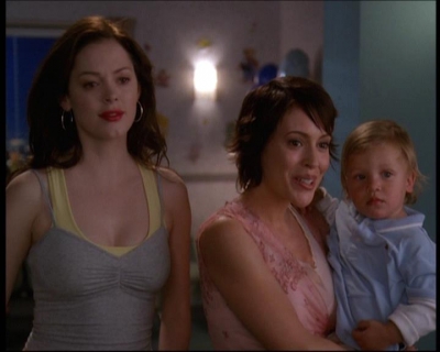 Charmed-Online-dot-net_623ItsABadBadBadBadWorldPart2-2285.jpg