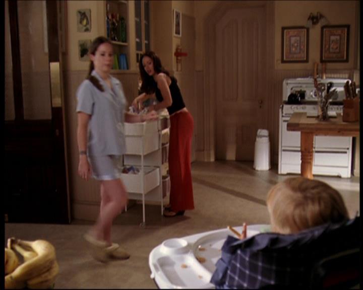 Charmed-Online_dot_net-7x01ACallToArms0023.jpg