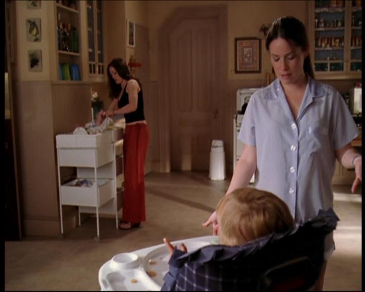 Charmed-Online_dot_net-7x01ACallToArms0025.jpg