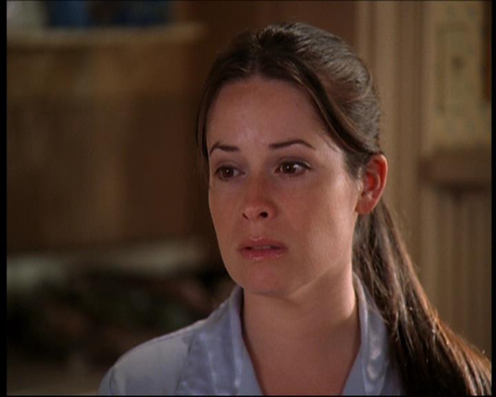 Charmed-Online_dot_net-7x01ACallToArms0039.jpg