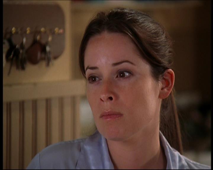 Charmed-Online_dot_net-7x01ACallToArms0067.jpg