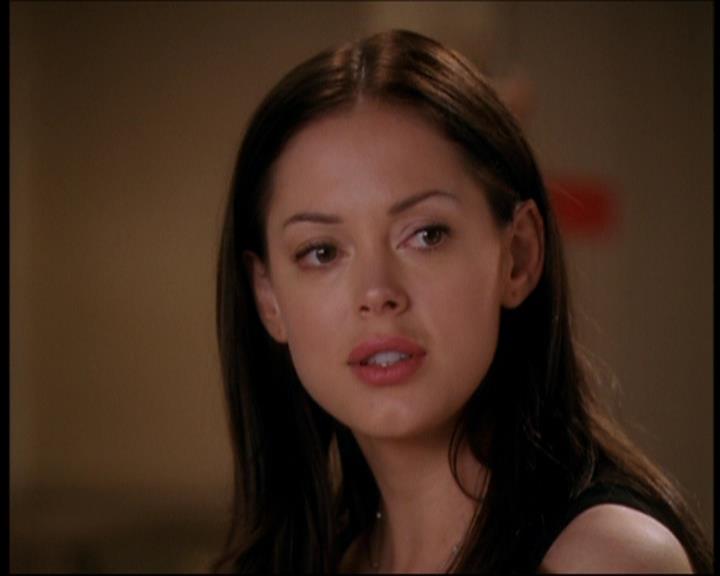 Charmed-Online_dot_net-7x01ACallToArms0076.jpg