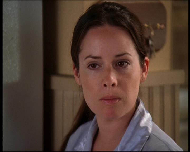 Charmed-Online_dot_net-7x01ACallToArms0079.jpg