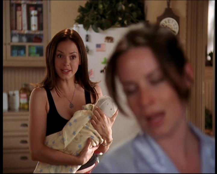 Charmed-Online_dot_net-7x01ACallToArms0115.jpg