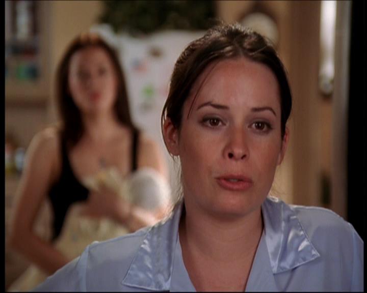 Charmed-Online_dot_net-7x01ACallToArms0138.jpg Charmed-Online_dot_net-7x01ACallToArms0138.jpg
