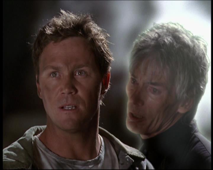 Charmed-Online_dot_net-7x01ACallToArms0161.jpg