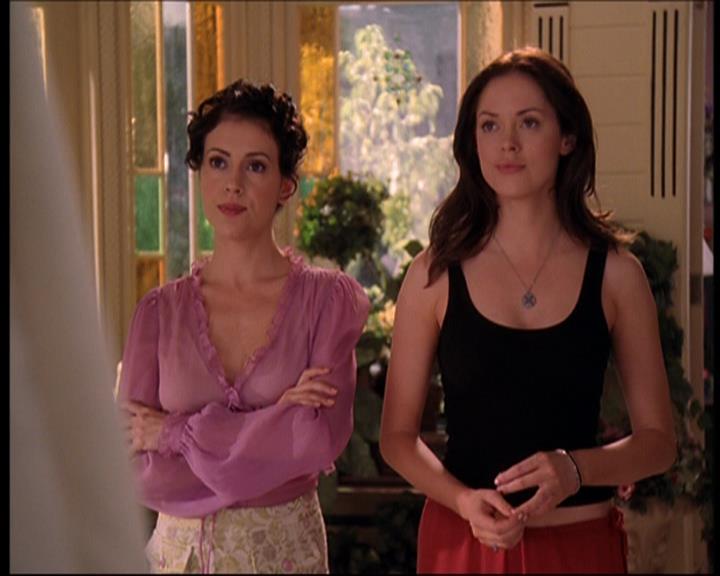 Charmed-Online_dot_net-7x01ACallToArms0423.jpg