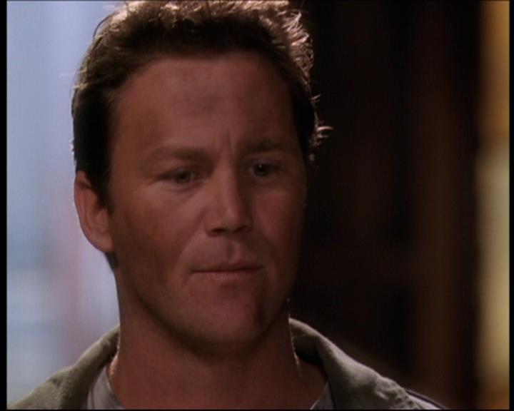 Charmed-Online_dot_net-7x01ACallToArms0532.jpg