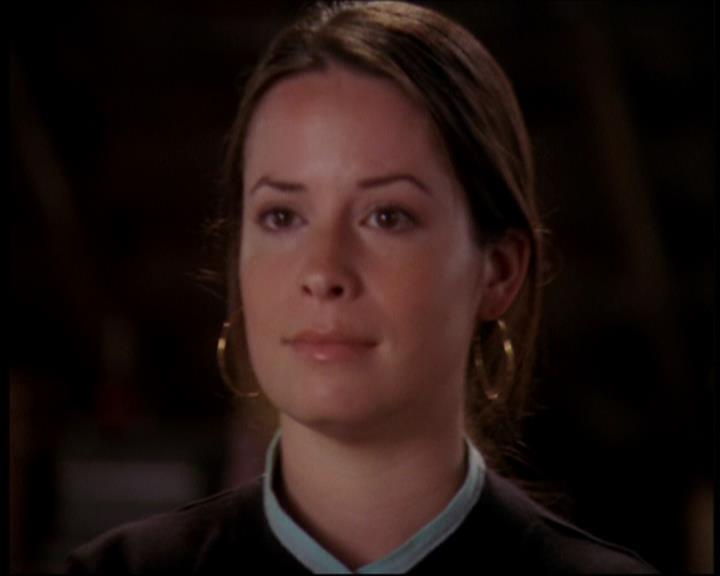 Charmed-Online_dot_net-7x01ACallToArms0533.jpg