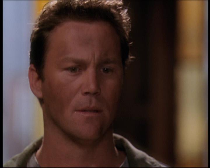 Charmed-Online_dot_net-7x01ACallToArms0560.jpg