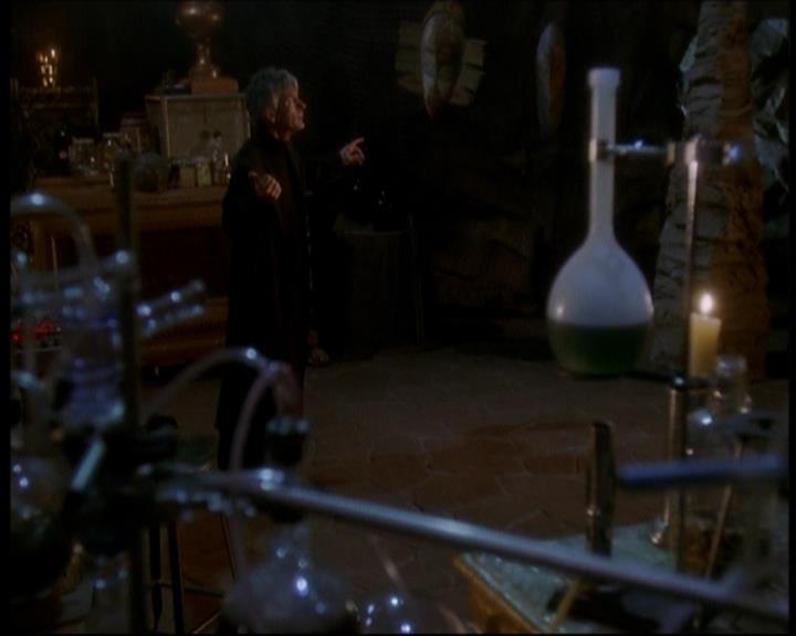 Charmed-Online_dot_net-7x01ACallToArms0647.jpg Charmed-Online_dot_net-7x01ACallToArms0647.jpg