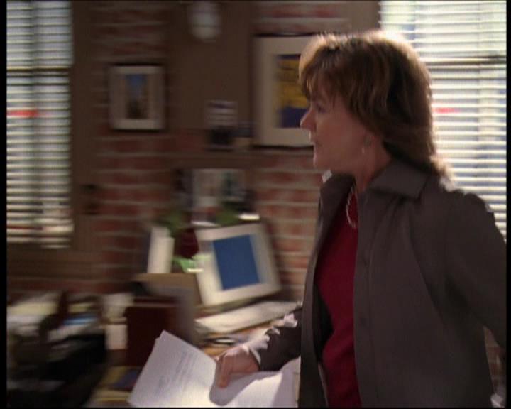 Charmed-Online_dot_net-7x01ACallToArms0674.jpg Charmed-Online_dot_net-7x01ACallToArms0674.jpg