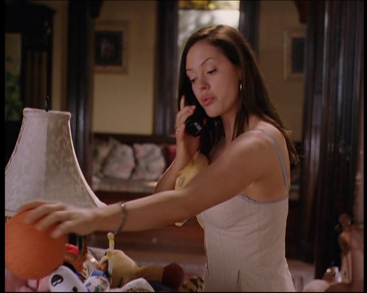 Charmed-Online_dot_net-7x01ACallToArms0791.jpg Charmed-Online_dot_net-7x01ACallToArms0791.jpg