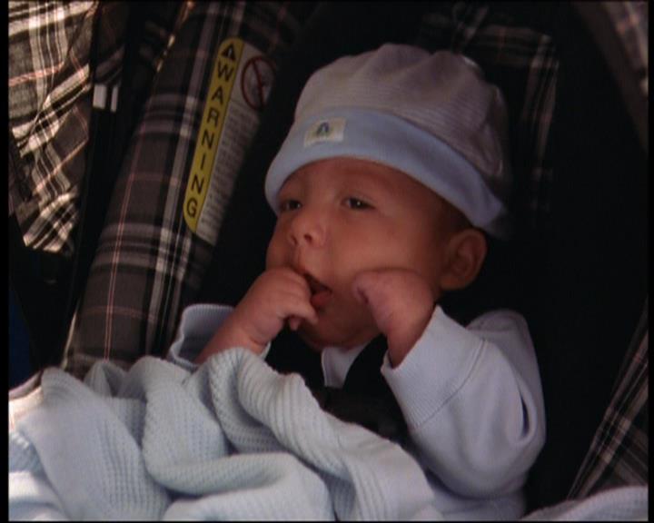 Charmed-Online_dot_net-7x01ACallToArms0971.jpg