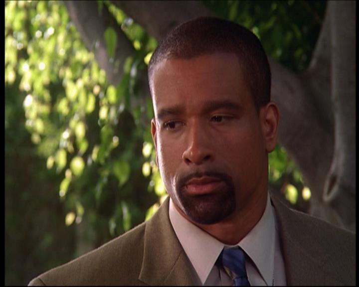 Charmed-Online_dot_net-7x01ACallToArms1035.jpg Charmed-Online_dot_net-7x01ACallToArms1035.jpg