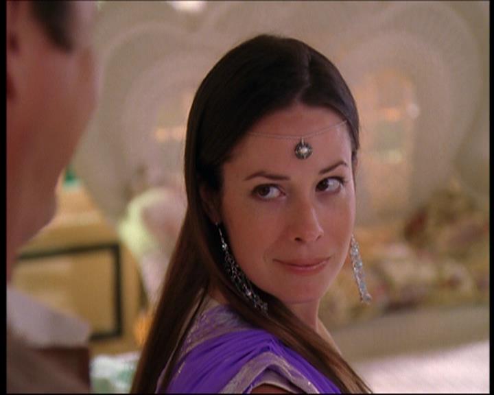 Charmed-Online_dot_net-7x01ACallToArms1154.jpg