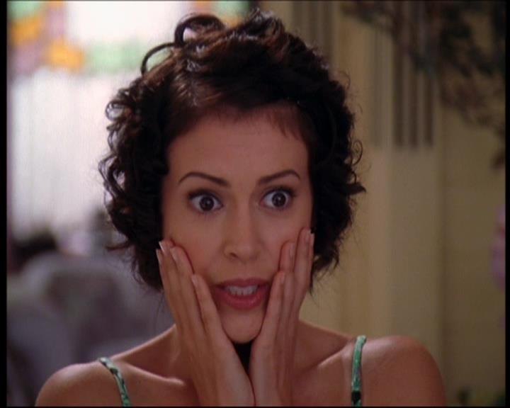 Charmed-Online_dot_net-7x01ACallToArms1159.jpg