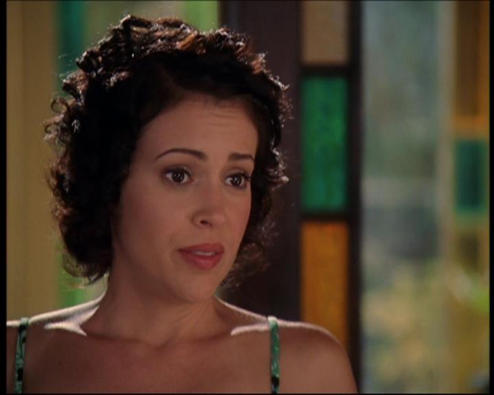 Charmed-Online_dot_net-7x01ACallToArms1339.jpg