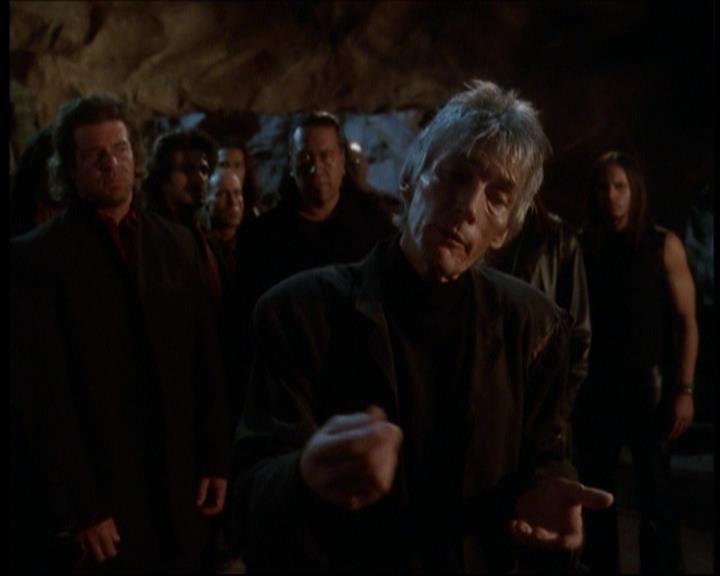 Charmed-Online_dot_net-7x01ACallToArms1387.jpg Charmed-Online_dot_net-7x01ACallToArms1387.jpg