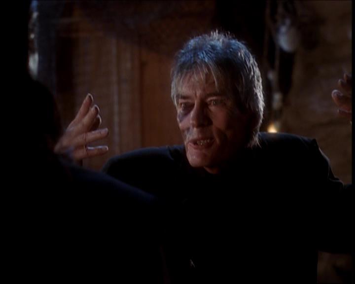 Charmed-Online_dot_net-7x01ACallToArms1403.jpg Charmed-Online_dot_net-7x01ACallToArms1403.jpg