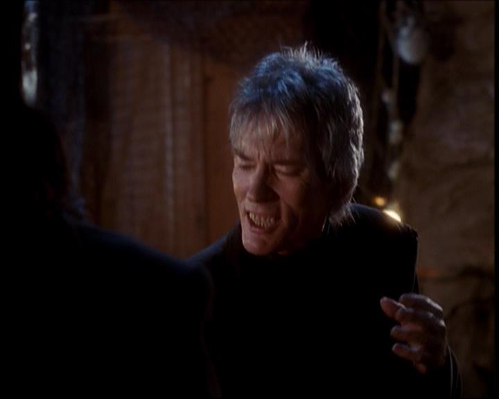 Charmed-Online_dot_net-7x01ACallToArms1405.jpg Charmed-Online_dot_net-7x01ACallToArms1405.jpg