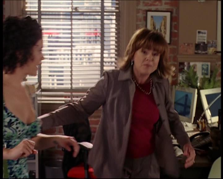 Charmed-Online_dot_net-7x01ACallToArms1510.jpg Charmed-Online_dot_net-7x01ACallToArms1510.jpg