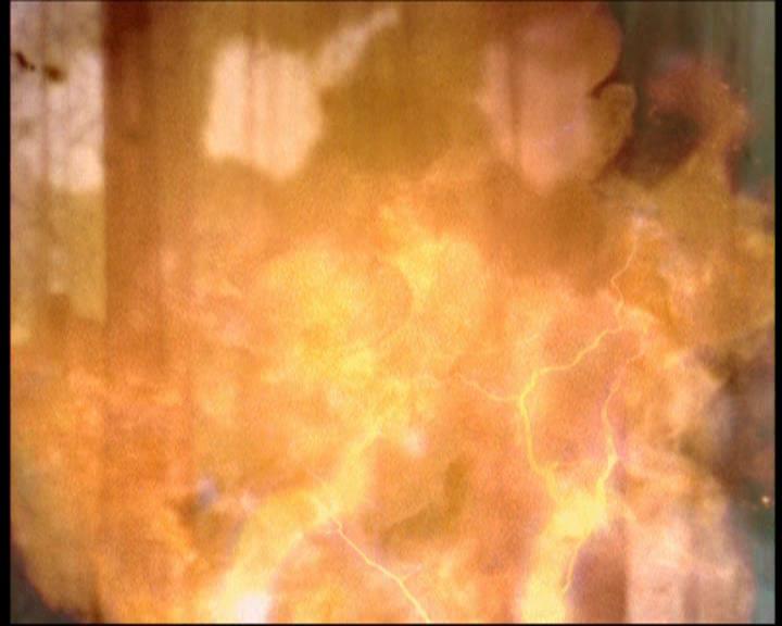 Charmed-Online_dot_net-7x01ACallToArms1642.jpg Charmed-Online_dot_net-7x01ACallToArms1642.jpg