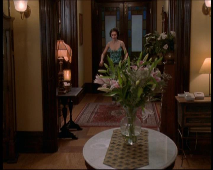 Charmed-Online_dot_net-7x01ACallToArms1682.jpg Charmed-Online_dot_net-7x01ACallToArms1682.jpg