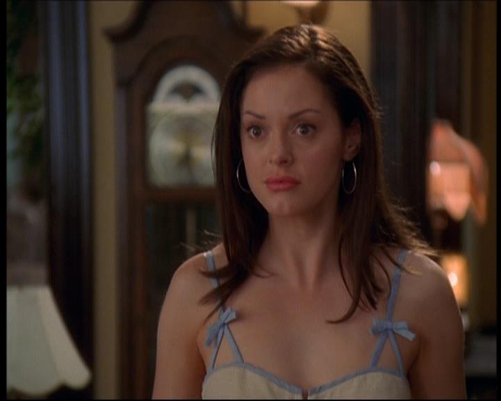 Charmed-Online_dot_net-7x01ACallToArms1706.jpg