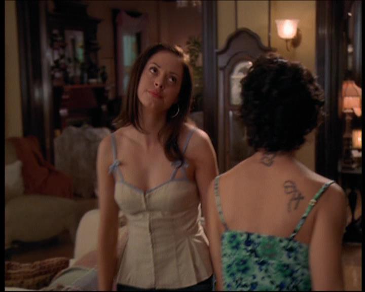 Charmed-Online_dot_net-7x01ACallToArms1713.jpg