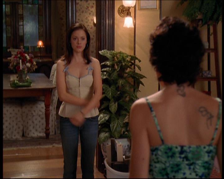 Charmed-Online_dot_net-7x01ACallToArms1736.jpg