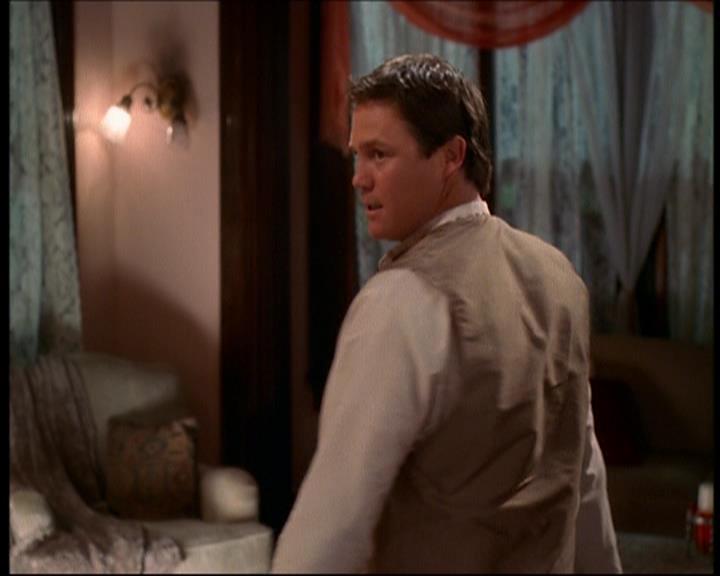 Charmed-Online_dot_net-7x01ACallToArms1831.jpg
