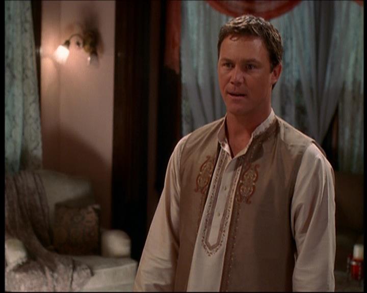Charmed-Online_dot_net-7x01ACallToArms1837.jpg