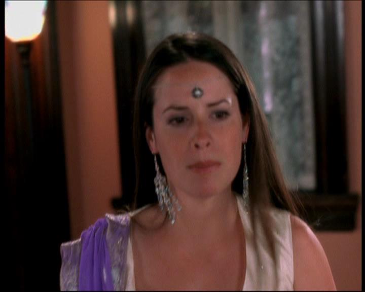 Charmed-Online_dot_net-7x01ACallToArms1854.jpg