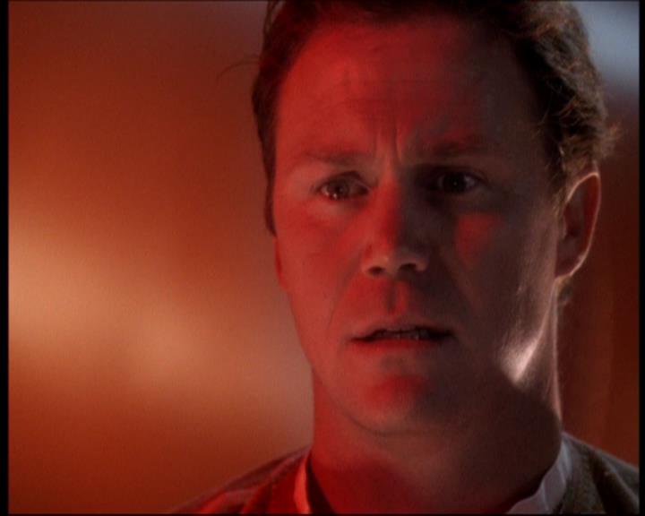 Charmed-Online_dot_net-7x01ACallToArms1939.jpg