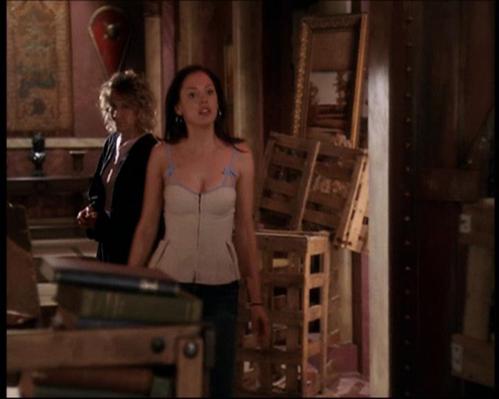 Charmed-Online_dot_net-7x01ACallToArms1948.jpg