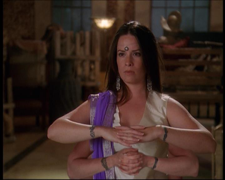 Charmed-Online_dot_net-7x01ACallToArms1965.jpg