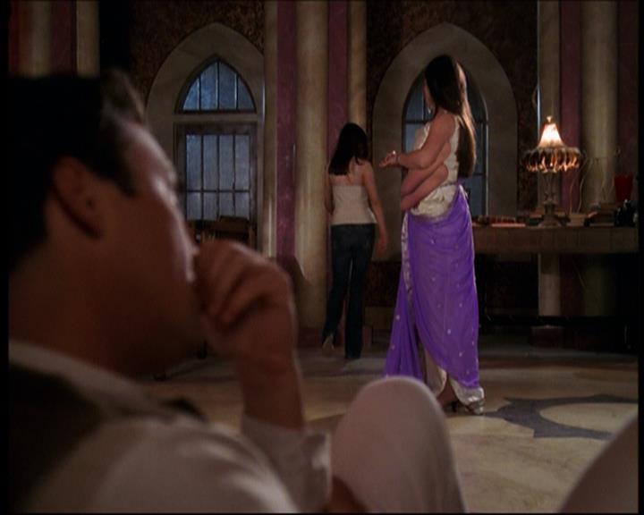 Charmed-Online_dot_net-7x01ACallToArms2020.jpg
