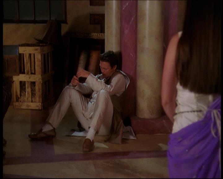 Charmed-Online_dot_net-7x01ACallToArms2103.jpg
