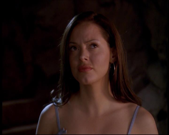 Charmed-Online_dot_net-7x01ACallToArms2332.jpg
