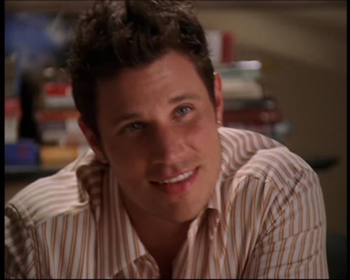 Charmed-Online_dot_net-7x01ACallToArms2372.jpg