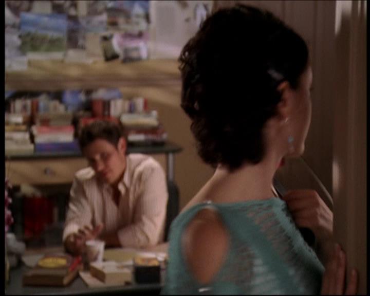 Charmed-Online_dot_net-7x01ACallToArms2423.jpg