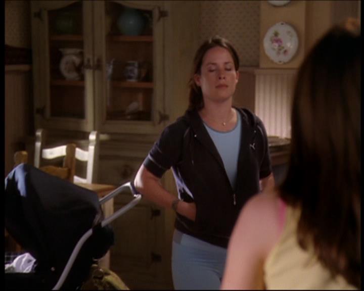 Charmed-Online_dot_net-7x01ACallToArms2467.jpg