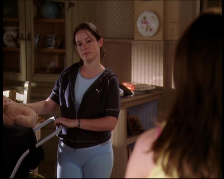 Charmed-Online_dot_net-7x01ACallToArms2491.jpg