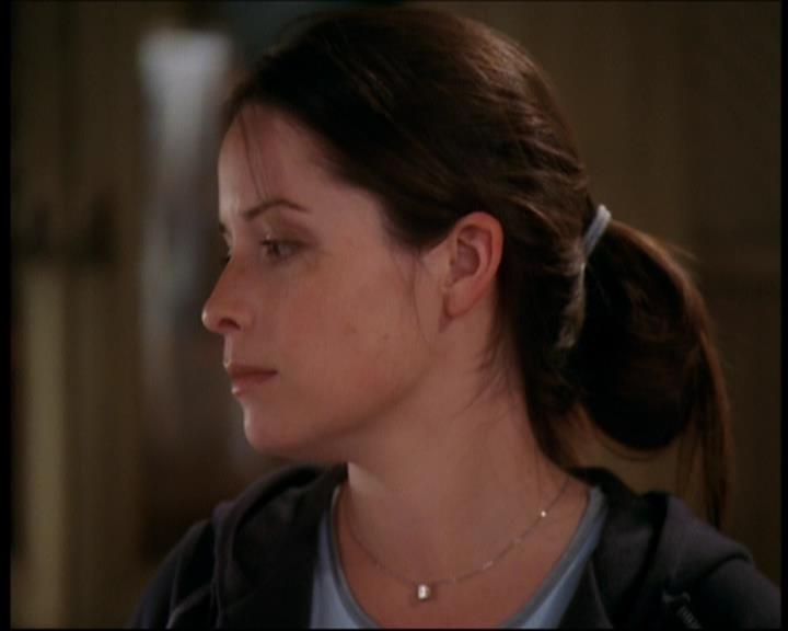 Charmed-Online_dot_net-7x01ACallToArms2531.jpg