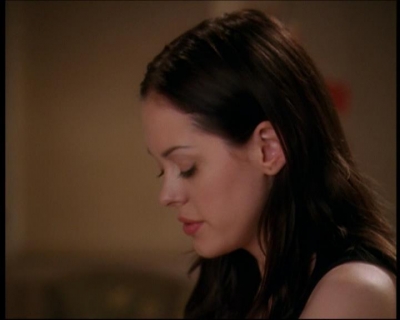 Charmed-Online_dot_net-7x01ACallToArms0060.jpg