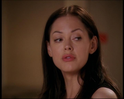 Charmed-Online_dot_net-7x01ACallToArms0090.jpg